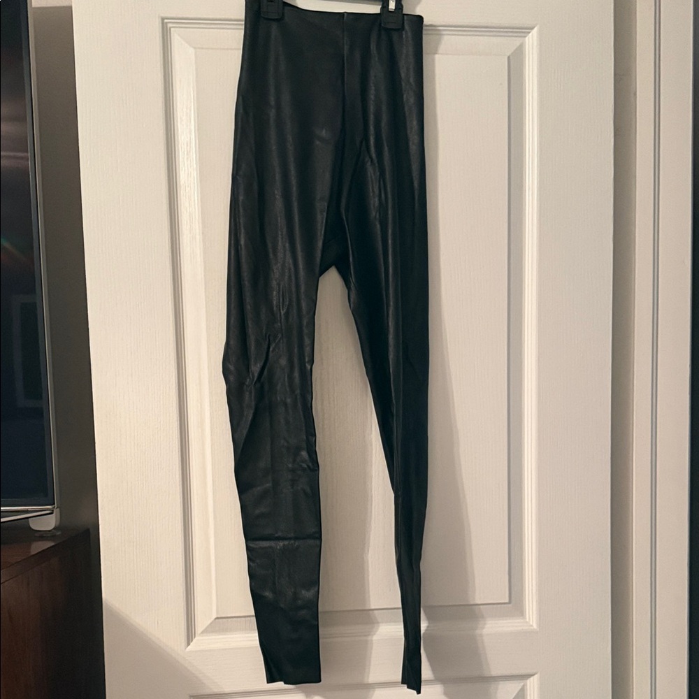 Commando Glossy Black Leggings